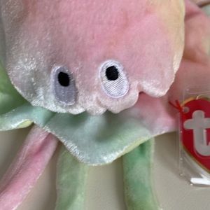 Ty Beanie Baby Original.  GOOCHY the Jellyfish. Born November 18, 1998. Retired